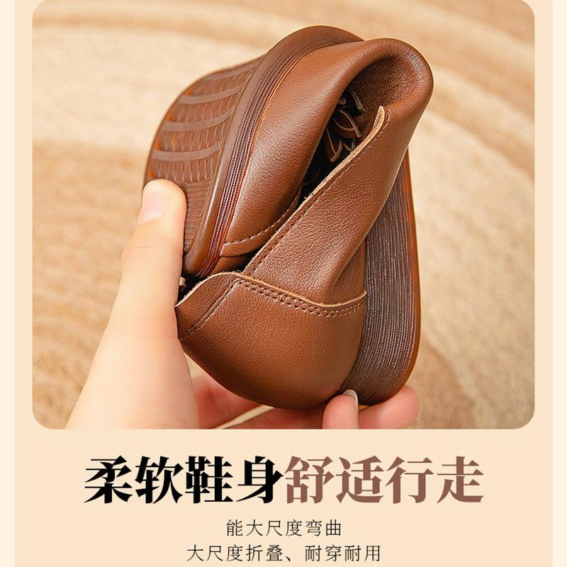 Autumn new mother shoes soft leather soft sole deep mouth ethnic style women's shoes middle-aged and elderly flower retro flat sole women