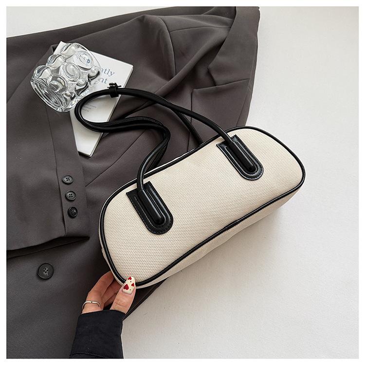 

Нишевая портативная сумка-подмышка для боулинга женская 2025 новая модная сумка-коллизия Boston универсальная наплечная сумка-подушка чёрный