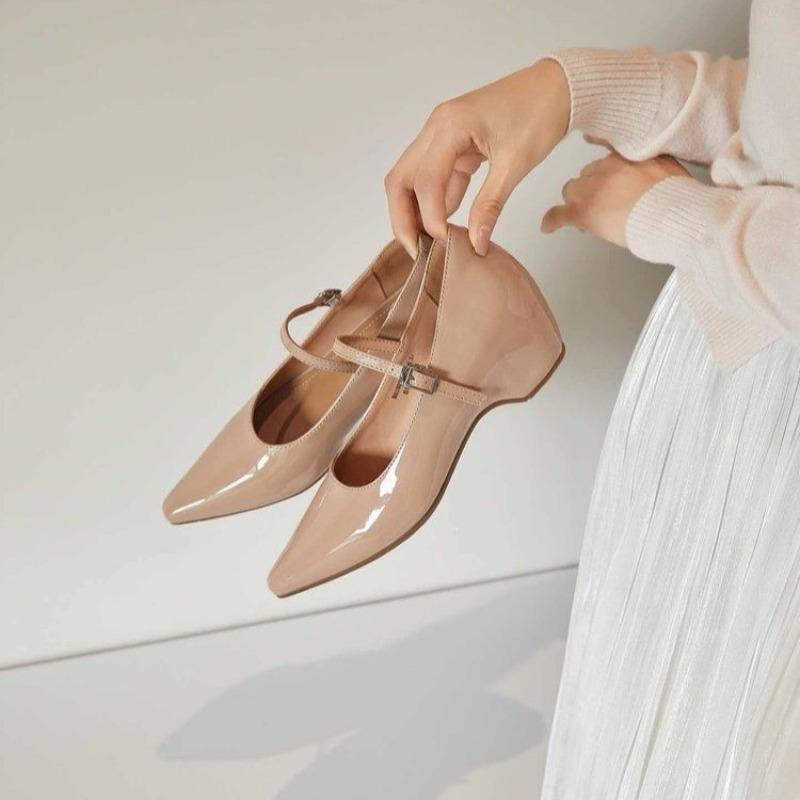 

Temperament Block Heel Mary Jane Girl 2026 New Shoes Pointed Toe Versatile Inside Heightening Shoes 40