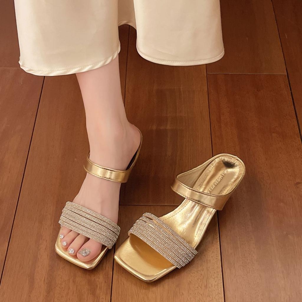 Beautiful Rhinestone High Heels Sandals Women's Summer Skirt 2025 New Cool Slippers Women's Versatile Wear Is Not Tired