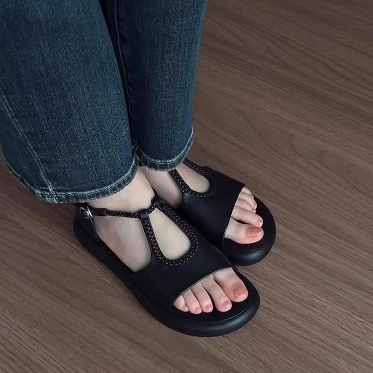Sheepskin version~ niche design fashionable soft-soled sandals femininity elegant versatile woven one-word buckle Roman shoes