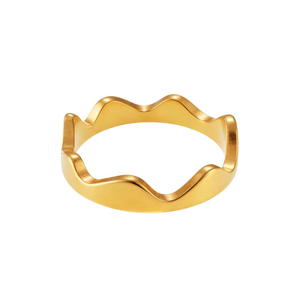 Qiong Yao Minimalist Wave Band: 18K Gold-Plated Stainless Steel Ring