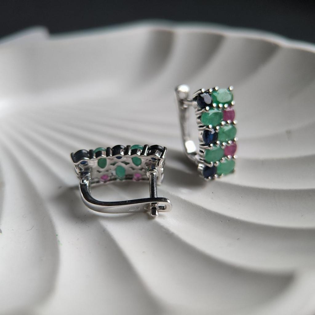 Серебряные серьги с натуральным сапфиром 4.05ct, изумрудом, рубином (2182344)