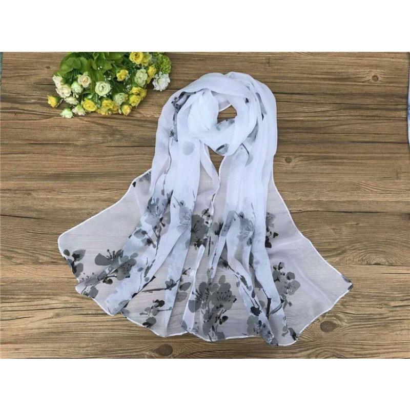 New Blackout Beach Towel Summer Air Conditioning Shawl Chiffon Scarf Temperament Celebrity Women's Gauze Scarf