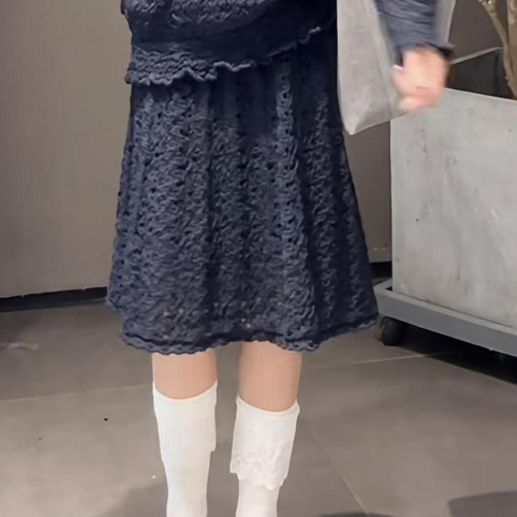 Available 2026 Spring High-Waisted A-Line Knit Midi Skirt for Women - Light Luxury Style, Slimming, Versatile & Simple.