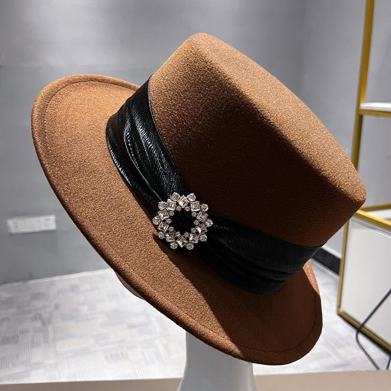 Fashion Temperament Light Luxury Flat Top Hat Women's Retro High-end Woolen Rhinestone Top Hat Jazz Hat
