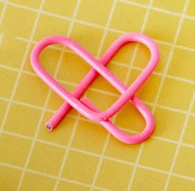 100pcs Pink colored peach heart bookmark DIY handmade heart-shaped paper clip paperclip information buckle