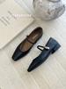 French retro simple Mary Jane shoes women's 2025 autumn new shallow mouth one pedal small square head showing feet small single shoes