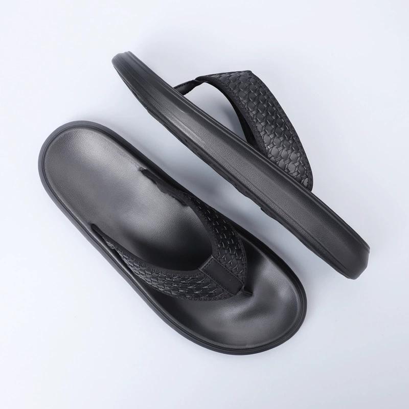 New 2025 Artificial Leather Men Flip-flops Outdoor Comfortable Beach Sandals Men Casual Shoes Home Shoes