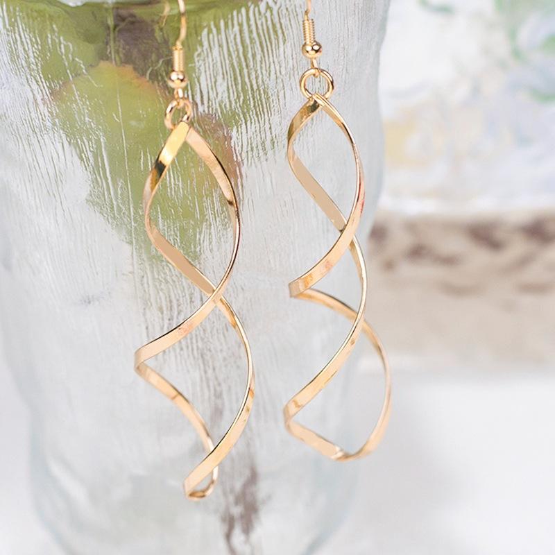 Simple and Fashionable Spiral Earrings, Earrings, Line Temperament Niche Design Ins Women's Earrings Batch