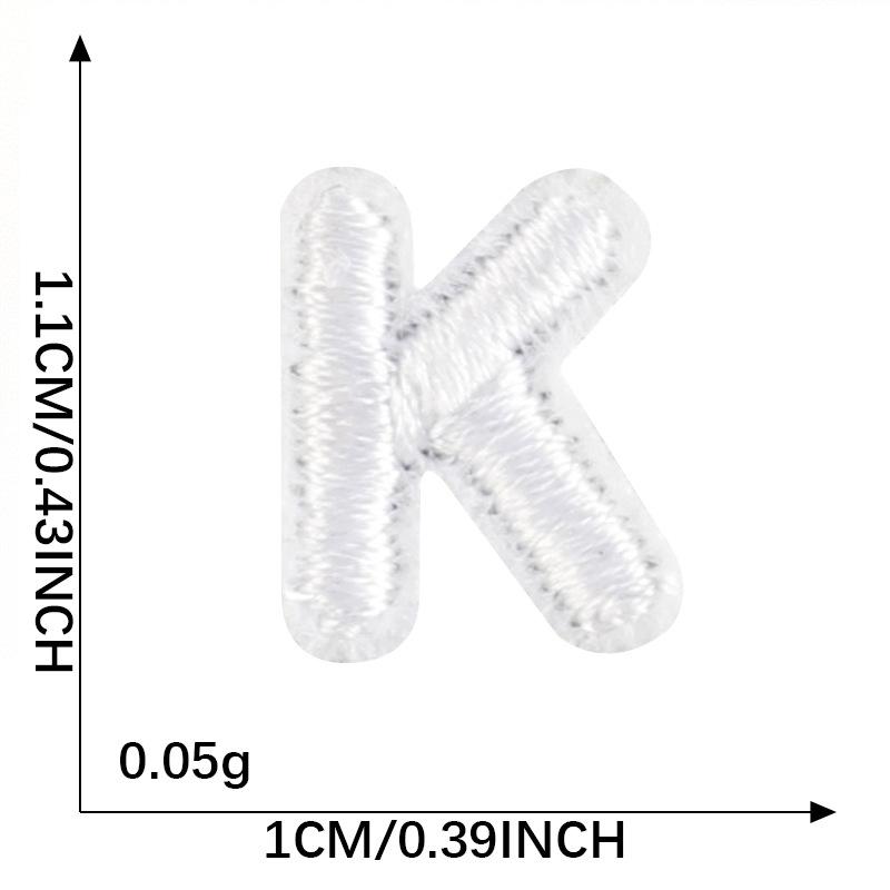 1Cm 26 Stuks Mini Witte Letterpatches Voor Kleding Geborduurde Patch Strijkbare Letters Custom Merklogo Patch Kledingstickers Diy white
