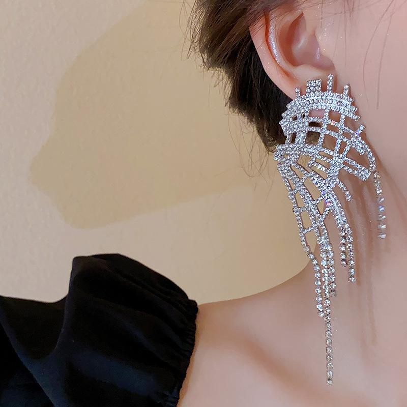 Wings Hollow Fringed Earrings Fashion Light Luxury Heavy Industry Earrings Personality Exaggerated Earrings