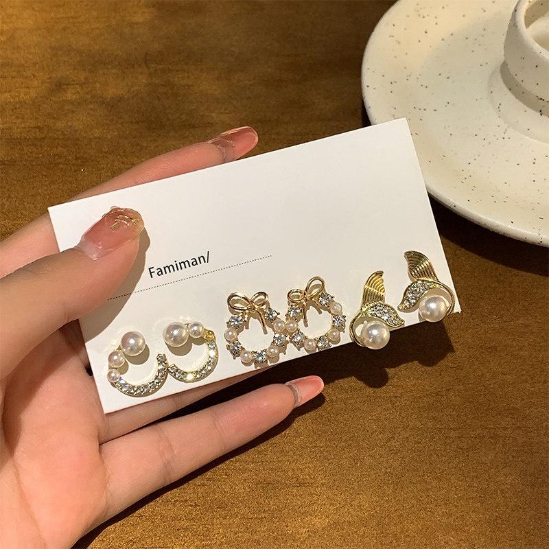 Retro  Crystal Gold Earring Set Fishtail Flower Stud Earrings for Women Jewelry Fashion Accessories