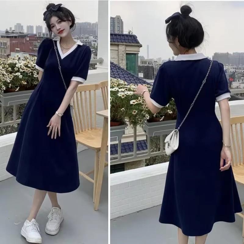 Polokleid Damen Sommer V-Ausschnitt Kurzarm Mittellange A-Linie Lässig Süße Stich Koreanische Version College-Stil