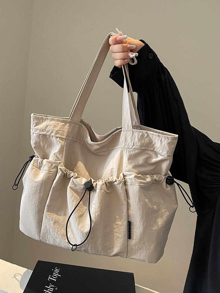 Nylon Women's Large Capacity Summer Shoulder Bag 2025: Versatile High-End Commuting Tote