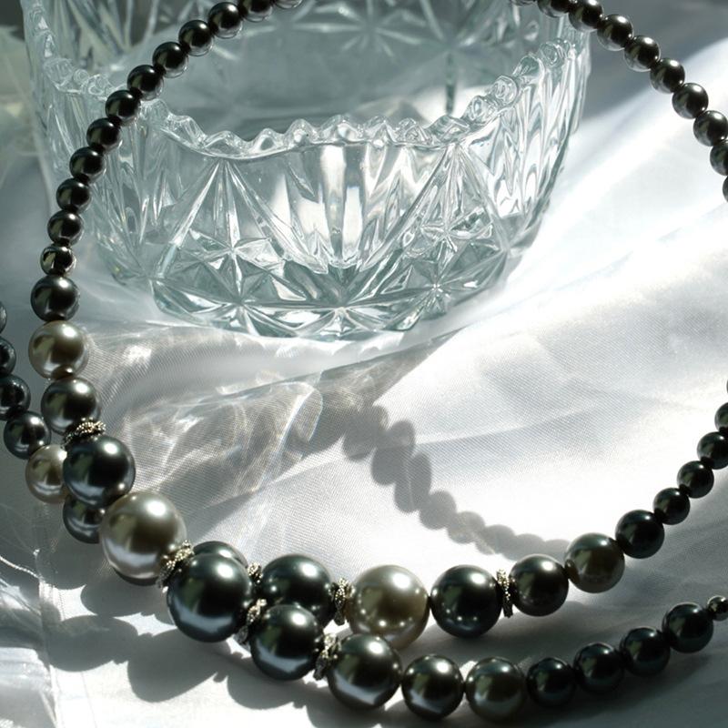 Round ball contrasting glass pearl open collar retro design sense collarbone chain light luxury Internet celebrity style necklace