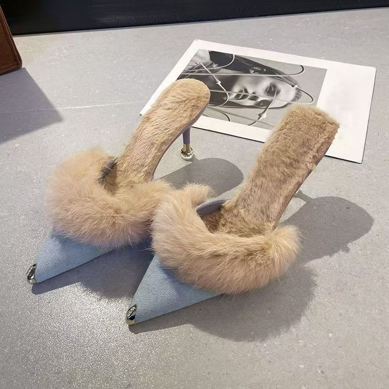 Elegant pointed slippers women's 2025 autumn and winter new Internet celebrity explosion soft bottom not tired feet small bag head slippers