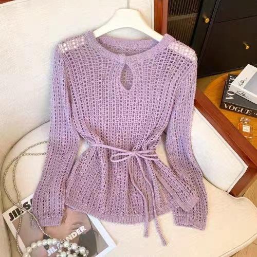 

Модный универсальный тонкий ажурный вязаный свитер женский летний с чувством дизайна, с поясом на талии, с разрезом, женский для защиты от солнца Average size 55-31 фиолетовый