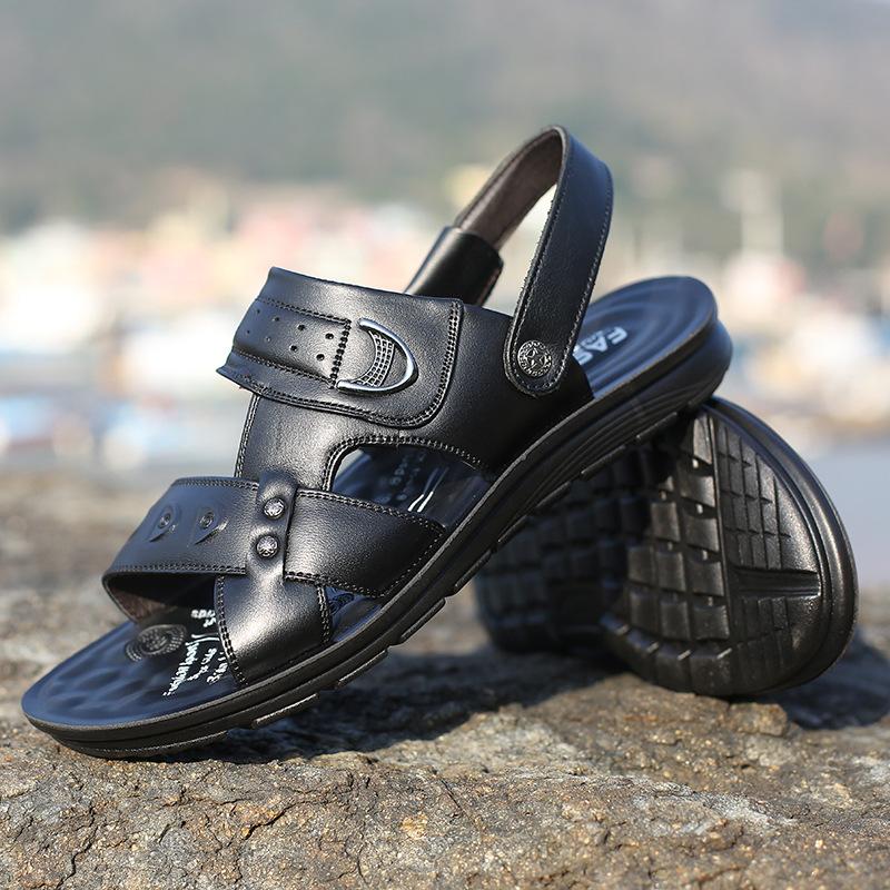 Men's New Slippers Leather Summer Sandals Casual Beach Shoes Cowhide Sandals Non-slip Slippers Fashionable and Convenient