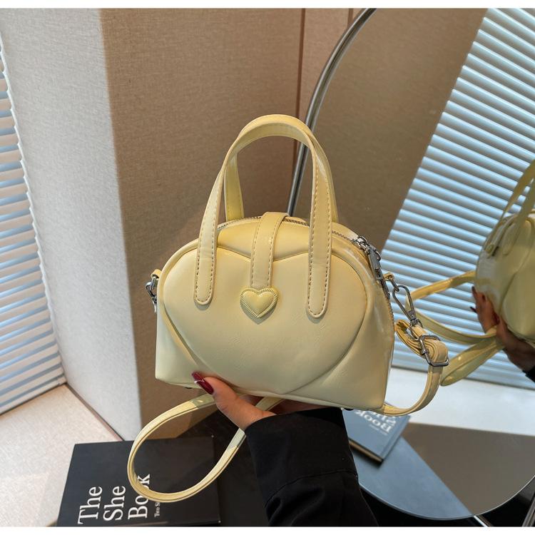 Exquisite niche bags women's bags summer popular versatile fashion women's messenger bags fashion handbags small bags