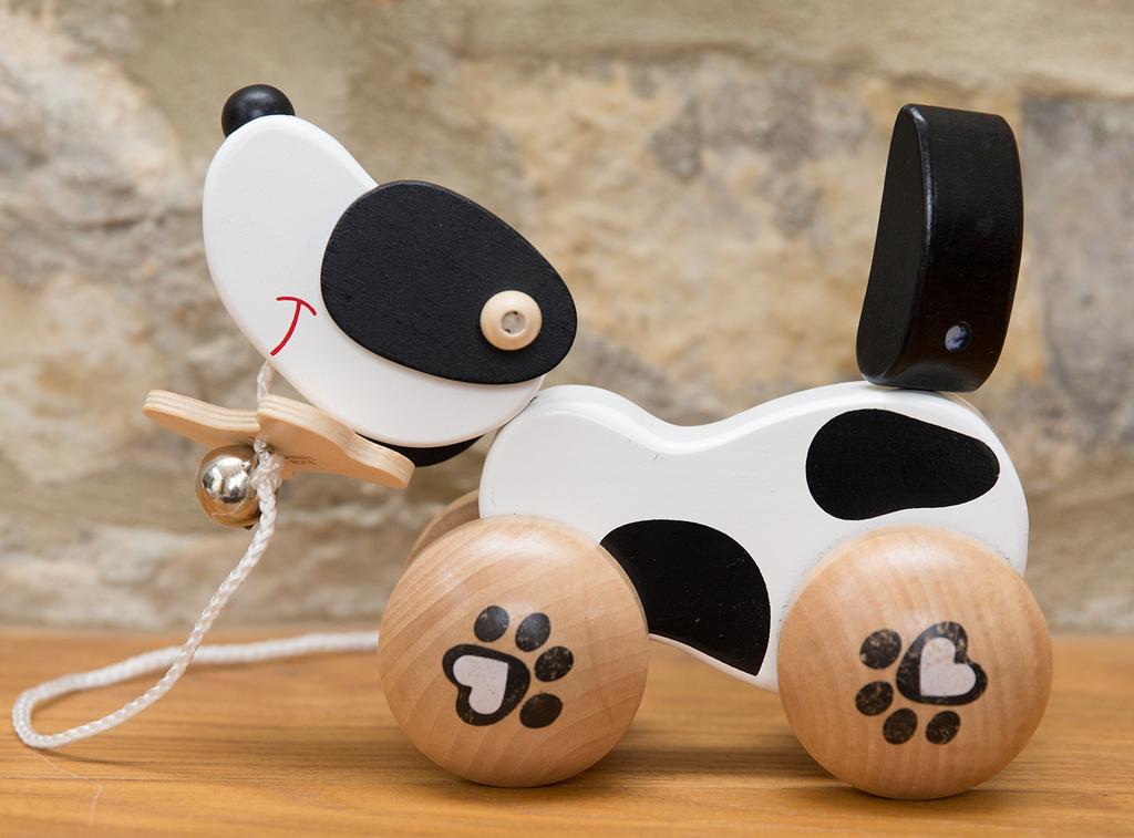 Classic World Pull Toy, Wooden Dog Walking Toy for Kids, Suitable for Girls and Boys (18 Months, ...