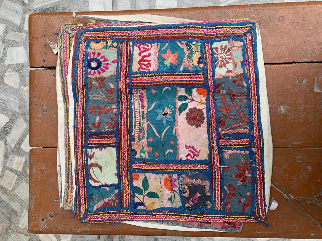 Bawełniana poszewka na poduszkę ręcznie haftowana: Dekoracyjna Poduszka Boho 40