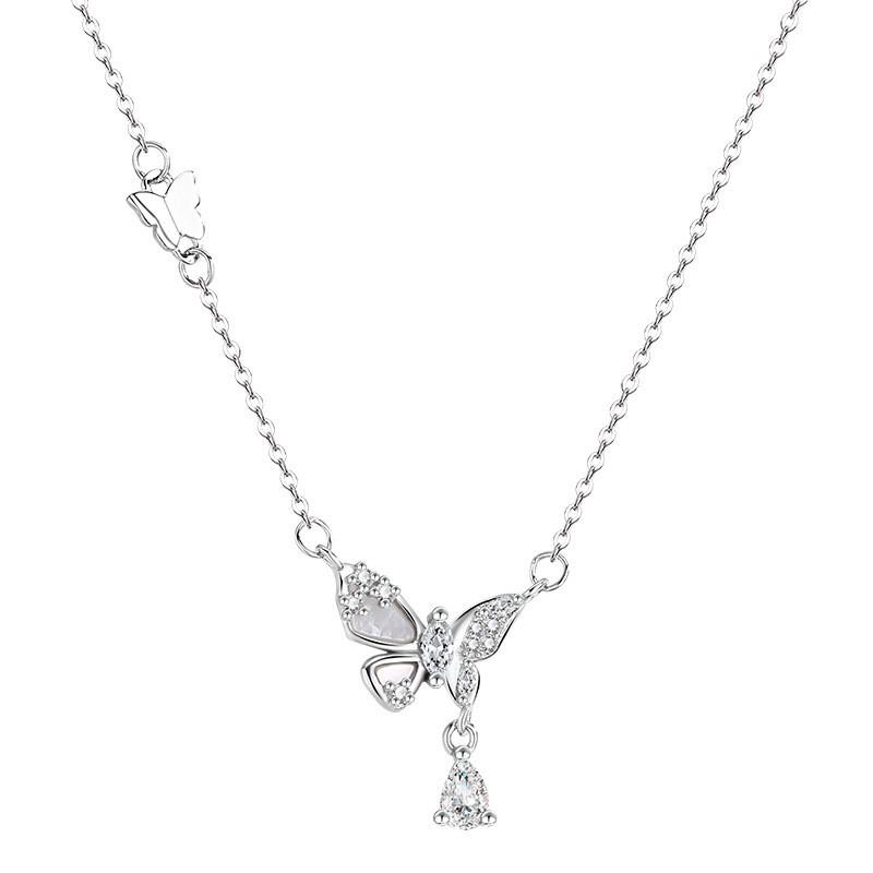 Luminous Butterfly Mother-of-Pearl Zircon Choker: Elegant Women's Necklace