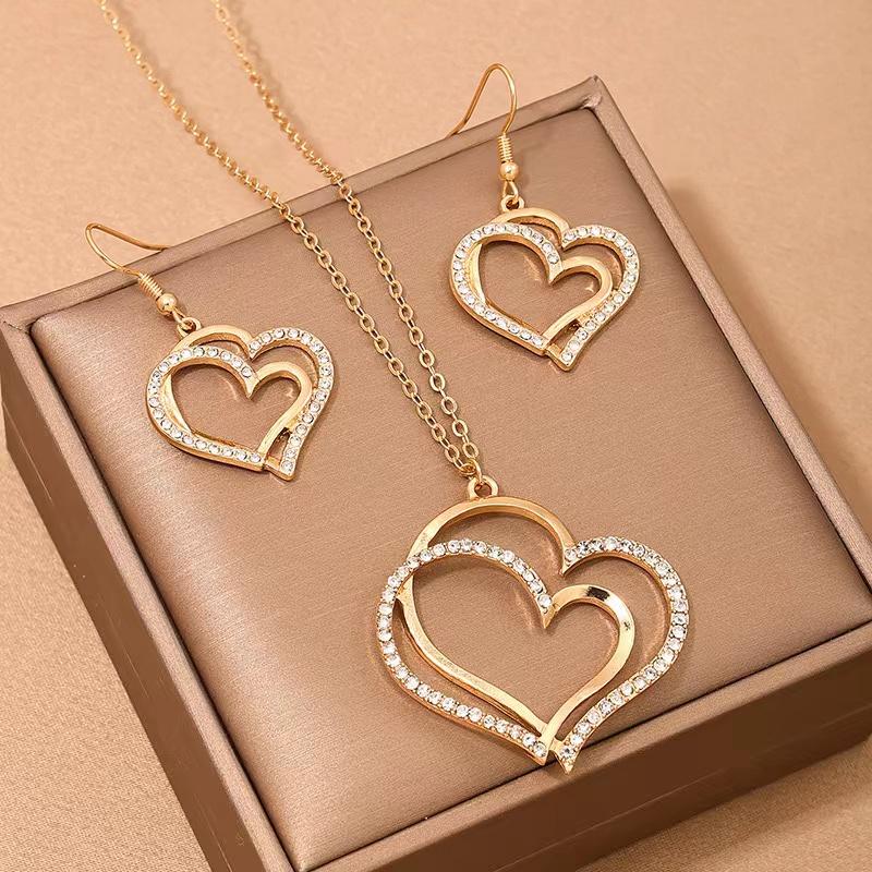 

Women s Jewelry Set Double Heart-Shaped Glass-Inlaid Rhinestone Necklace and Earring Set Suitable for Daily Wear and Holidays Without Box
