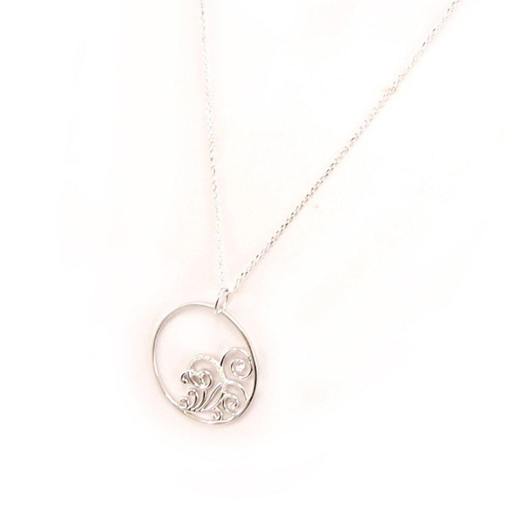 Altesse [L0177] - White 'Goddess' Silver Necklace