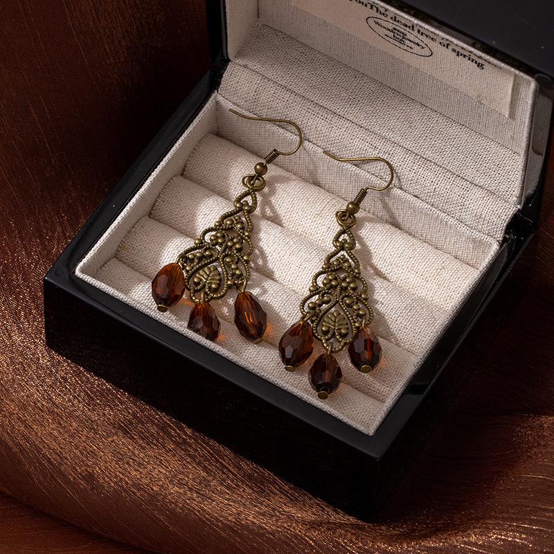 

Retro Long Hollow Fringed Earrings Women S Bohemian Ethnic Style Earrings Travel Photography Vacation Style High-End Earrings