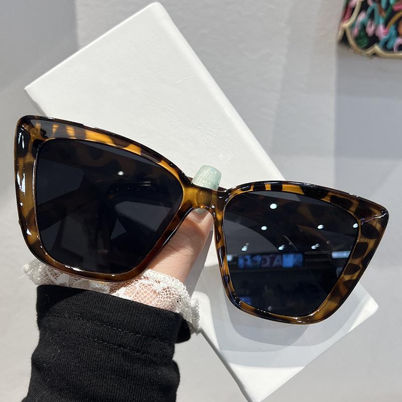 Trendy Cat Eye Sunglasses for Women/Men Retro Square Sun Glasses New UV400 Protection Eyewear Summer Shades Fashion Glasses