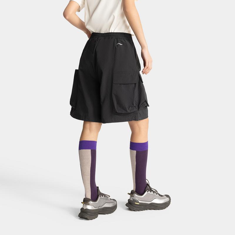 Li Ning CF Comfort Simple Versatile Loose Zipper Solid Color Five-Point Casual Shorts Women Shorts Black AKSV572-4