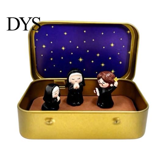 Artistic Desktop Decor 3Pcs/Set Mini Praying Figurines in A Box with Starry Sky, Scene Micro Landscape Ornament Religious Ornament, Portable