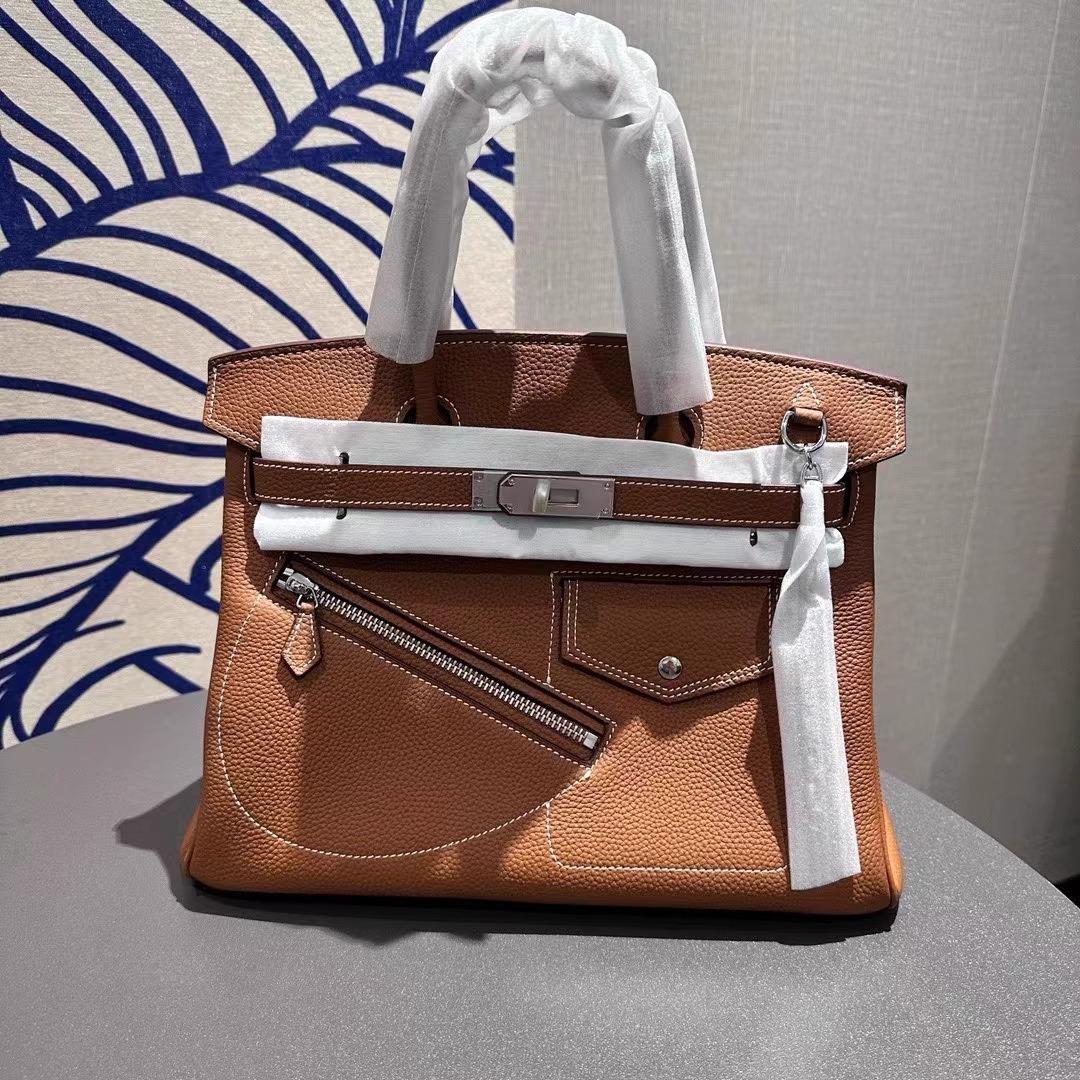 

New Style Top-Layer Cowhide Rock Rivet Leather Bag BK25/30 Real Leather Women s Bag Large Capacity Handbag 25x12x19cm коричневый