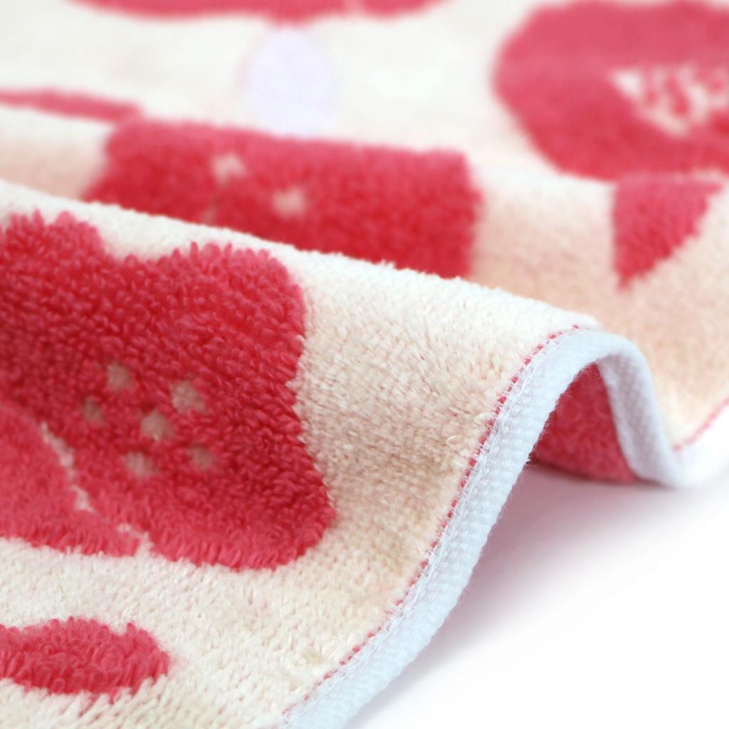 Imabari Towel Iori Face Towel NEW "tsubaki" Fluffy, Soft, and Highly Absorbent (Red)