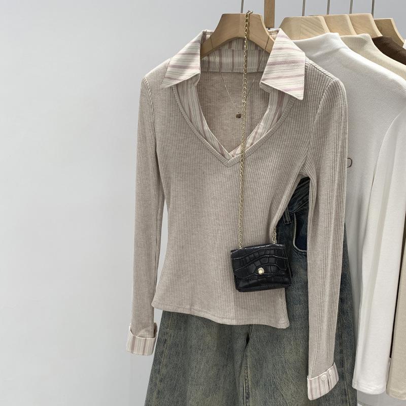 Camicia da Donna a Maglia con Collo Polo Spliced di Design, Look Elegante a Due Pezzi, Autunno/Inverno 2026.