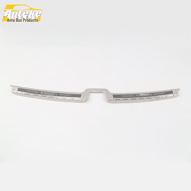 Fits 18 XC60 models: Stainless Steel Rear Guard Plate, Tailgate Trunk Protector, Modified Accessories.
