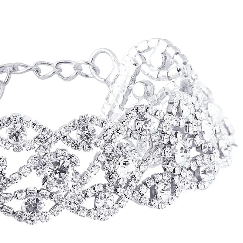Luxus Temperament Kristall Strass Anhänger Choker Halsband Silberbeschichtete Kette Halskette Damen Hochzeits Schmuck