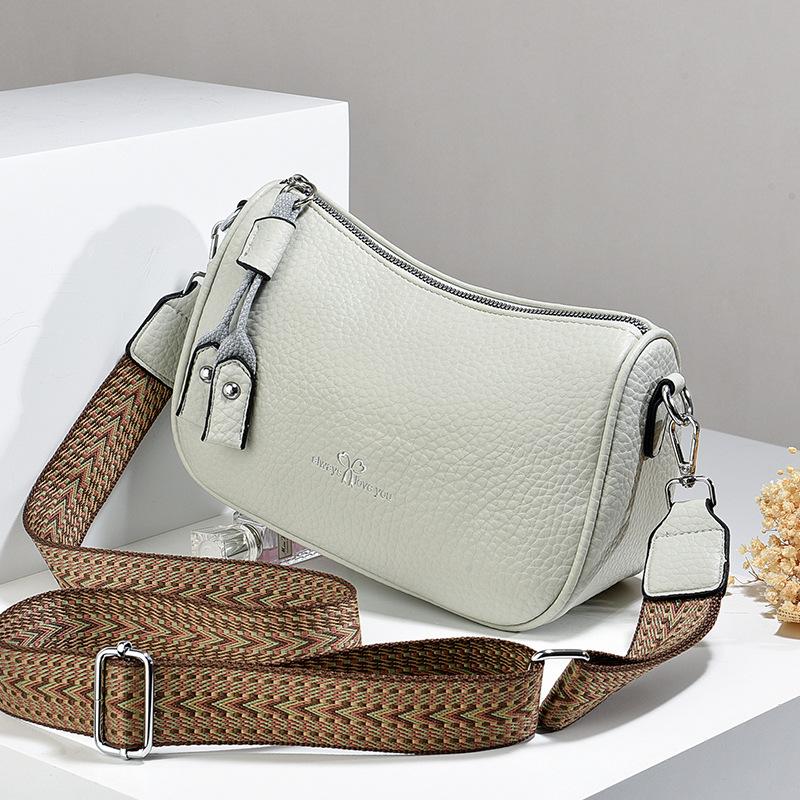 

Latest Design Pillow Bag All-in-one Ladies Bag All-in-one Senior Sense Ladies Single Shoulder Wear-resistant Material Easy and Lightweight .
