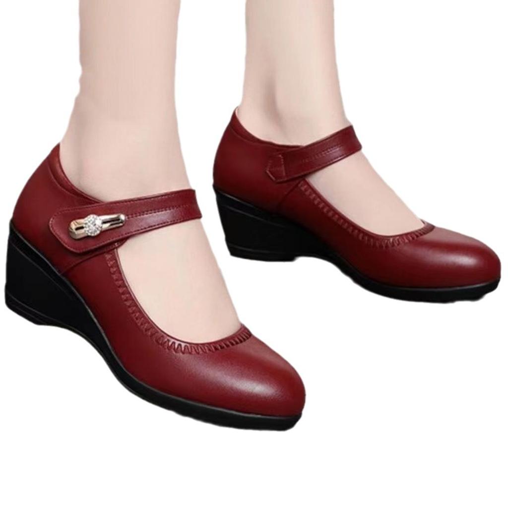 2025 new soft leather women's shoes wedge heel single shoes soft sole with mother shoes comfortable middle-aged and elderly women's leather shoes wome