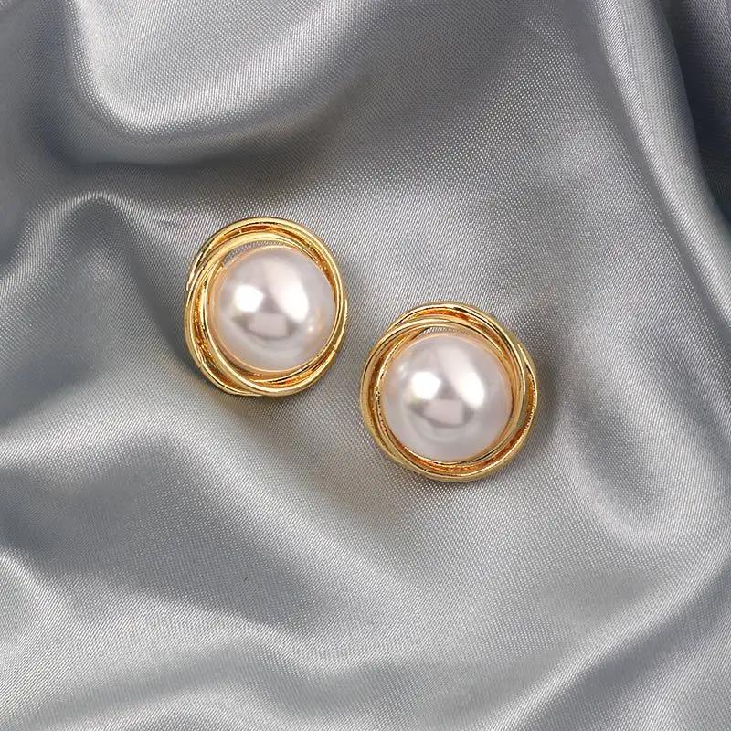 

Big Round Imitation Pearl Stud Earring for Women Female Sweet Gold Color Edge Piping Zircon Party Wedding Christmas Gift