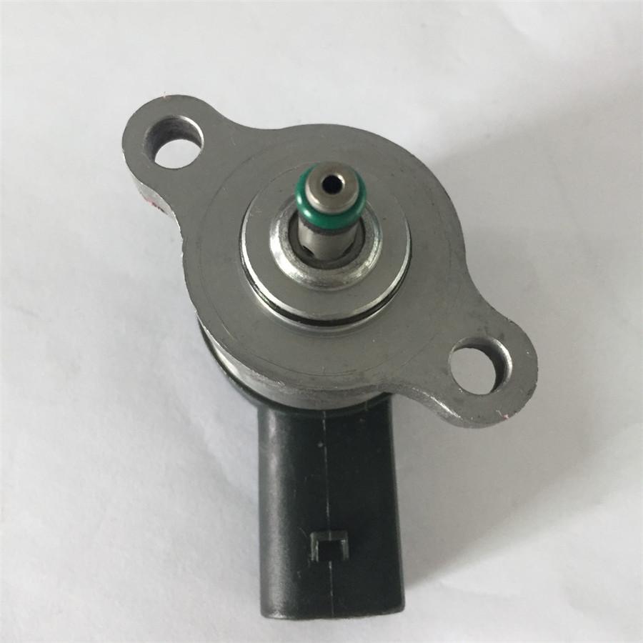 Fuel Injection Pressure Regulator Valve  For Mercedes CDI Sprinter 0281002241