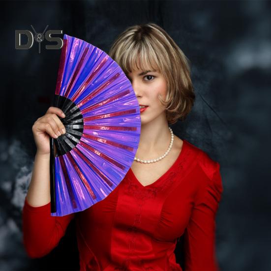 Bunter Kung-Fu-Fächer, holografischer, faltbarer PVC-Fächer, ergonomischer Griff, sanftes Öffnen und Schließen, Performance-Fächer, Volkshandwerks-Fächer