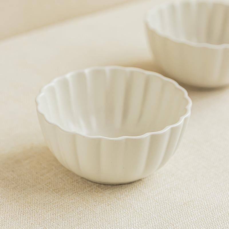 Solid Color Petal Bowl Simple Salad Bowl Ceramic Bowl Embossed Surface Bowl Household Vegetable Bowl Fruit Bowl Tableware Bowl