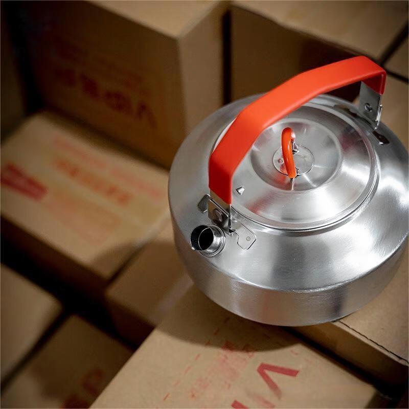Stainless Steel Outdoor Camping Kettle 0.9L