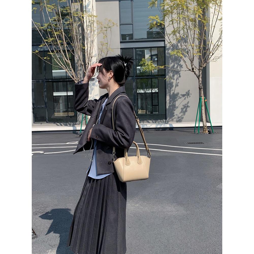 Niche Handbag Wing Bag Temperament Cowhide Large Capacity Commuting Shoulder Dumpling Bag Messenger Bag Women