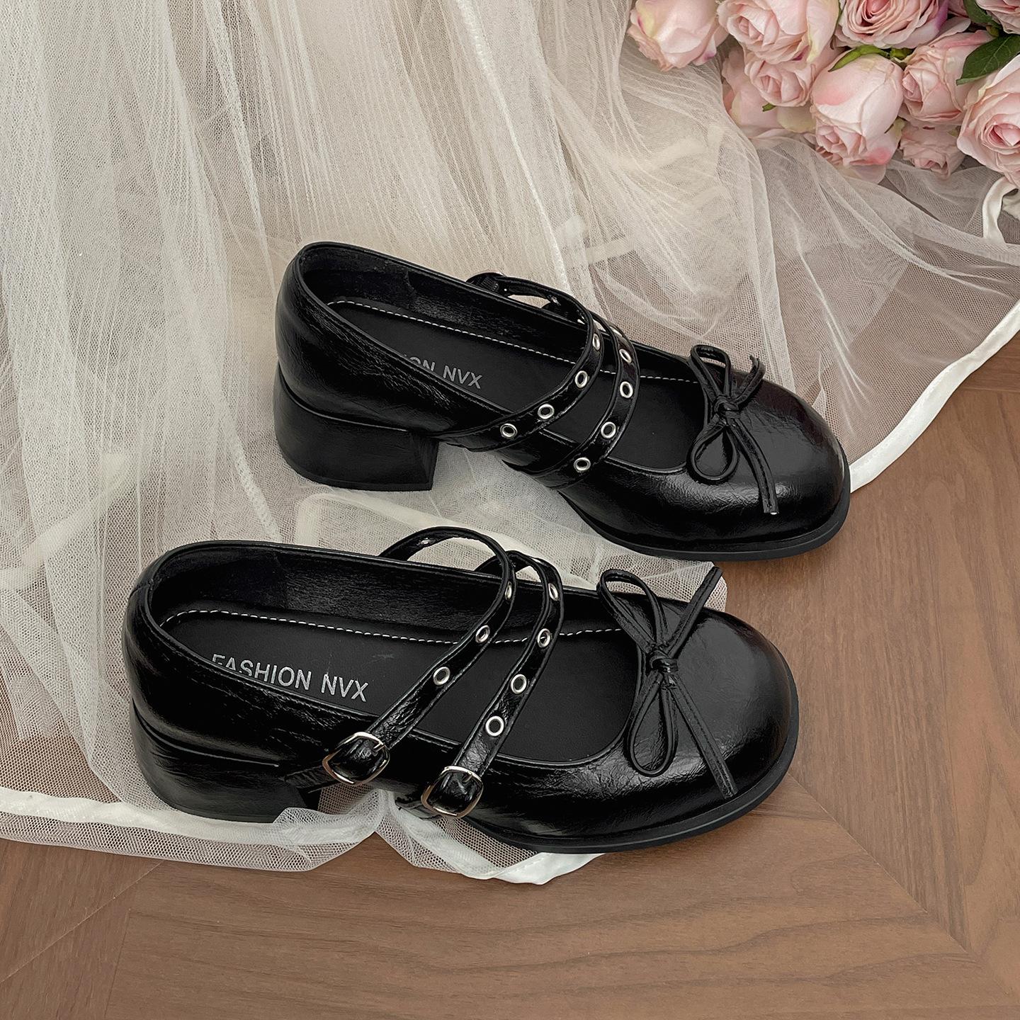 

Silver French round head thick heel light mouth single shoes women s summer 2025 new versatile skirt soft sole Mary Jane shoes 35 чёрный