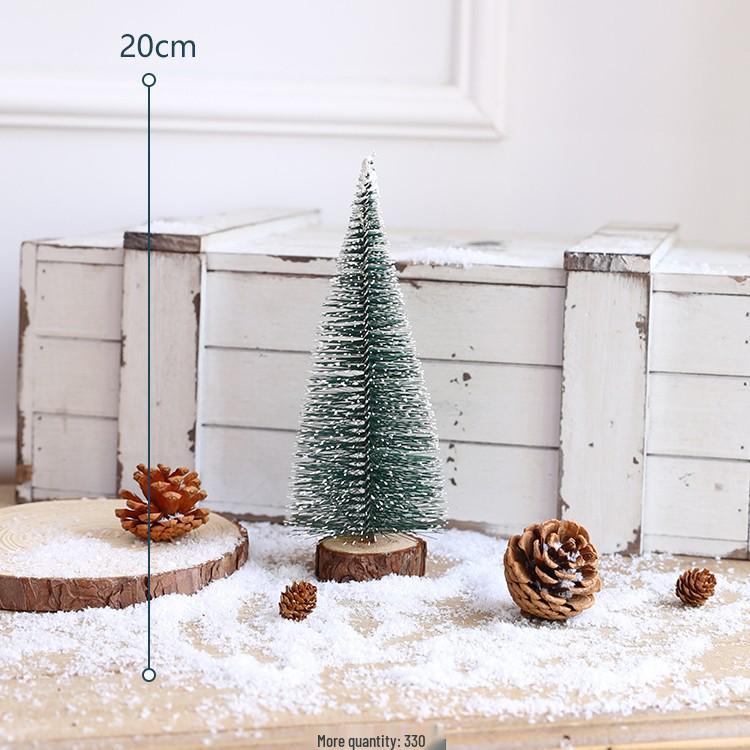 Creative Christmas Tree Decor: Wooden House Ornaments & Family Pendants