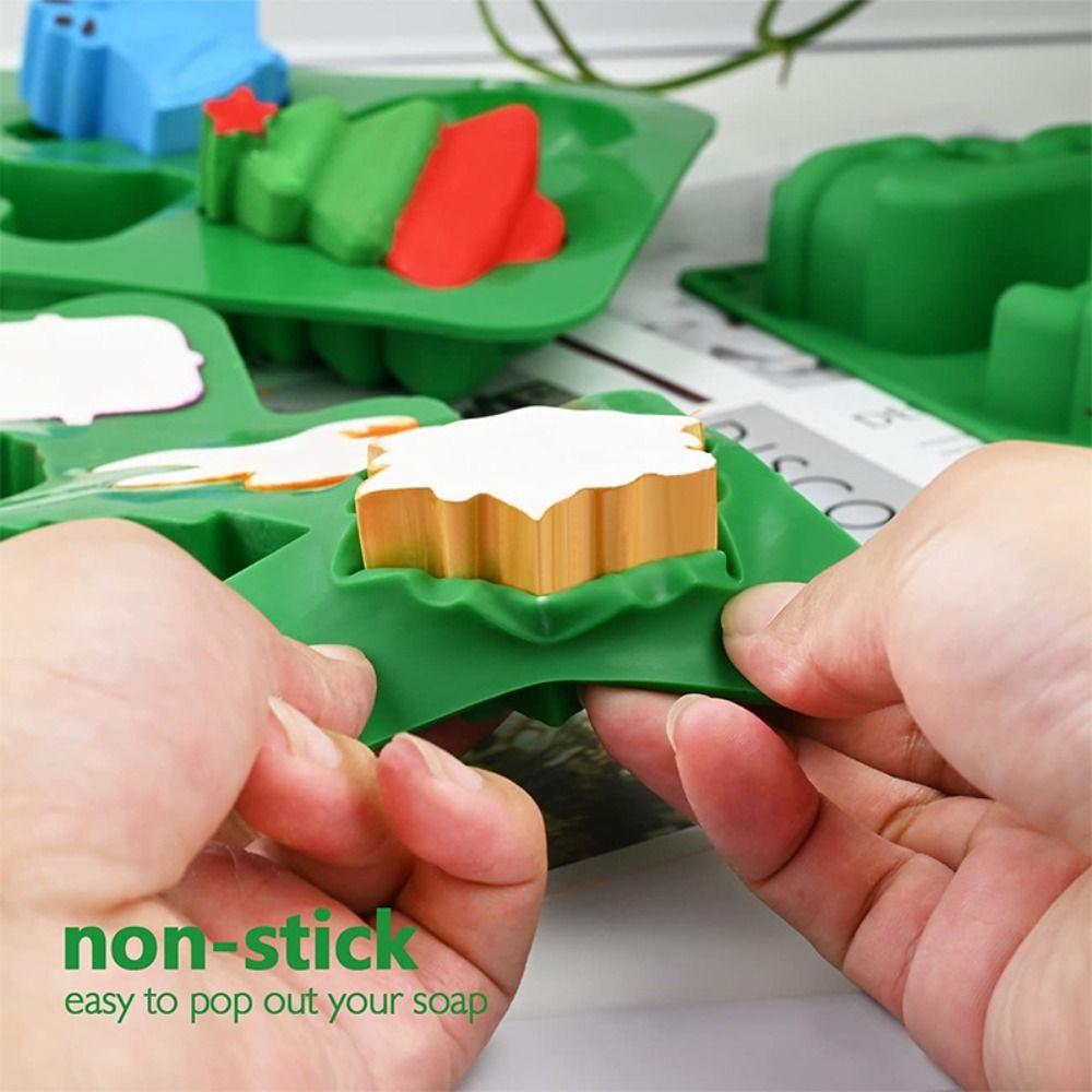 Cute Chocolate and Candy Molds Snowman Shape 3D Xmas Baking Mold DIY Cake Decorating Tool  Oven