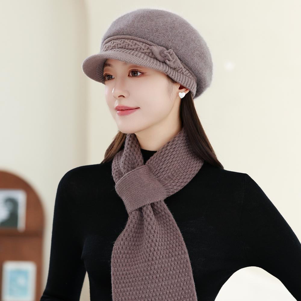 

Новий Жіночий Модний Зимовий Теплий Костюм Плюшева Підкладка зі Штучного Хутра Теплі Шапки для Жінок Повсякденна Кроляча Шерсть Вулична В язана Шапка Set（56cm-60cm） хакі